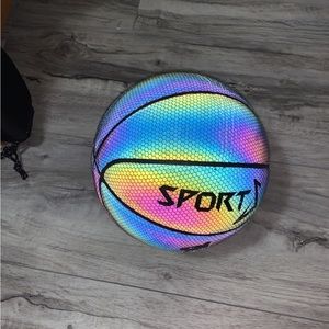 Holographic basketball